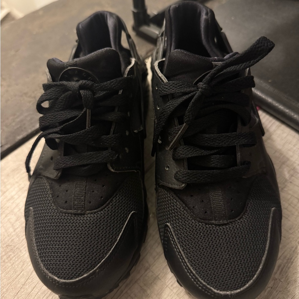 Nike Black Athletic Shoes with Mesh Upper